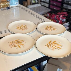 Vintage Golden Wheat 7 1/4” Plates -Set of 4